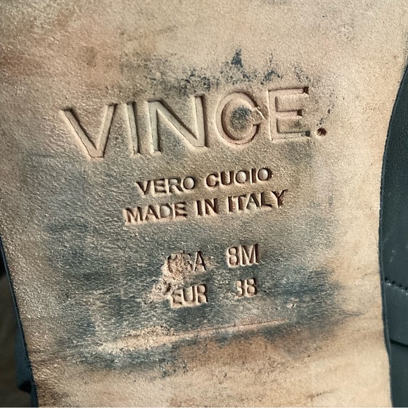 Vince Hallie Black Leather Block Heel Almond Toe Chelsea Ankle Boot EUC Size 8 - Picture 9 of 10